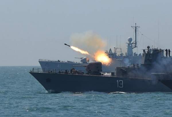 روس اور چین کے ساتھ ایران کی بحری مشقیں امریکہ کے لیے ایک مضبوط اشارہ ہے