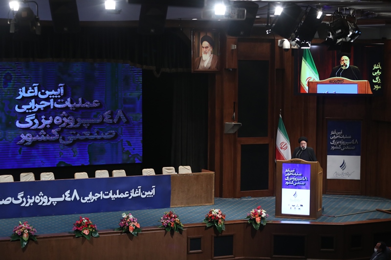 الرئيس الايراني: نسعى لتحقيق نمو اقتصادي بنسبة 8٪