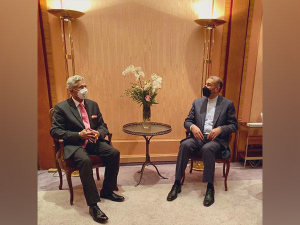 وزير الخارجية يلتقي نظيره الهندي على هامش مؤتمر ميونيخ