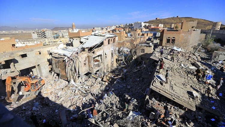 التحالف السعودي يصعّد غاراته على المدن اليمنية