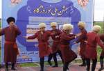 اجرای رقص خنجر در جشن ملی نوروزگاه آق قلا  