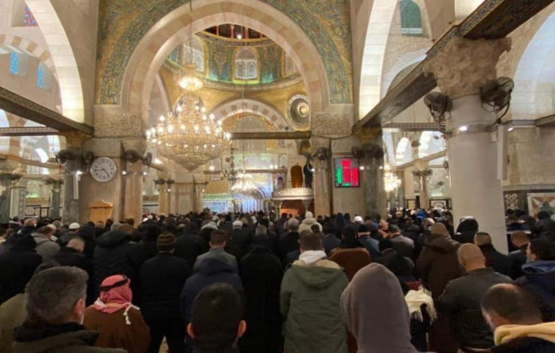حضور پررنگ فلسطینی ها در نماز صبح مسجدالاقصی  