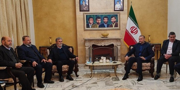 وزير الخارجية الايراني يلتقي قادة الفصائل الفلسطينية في بيروت