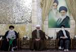الرئيس الإيراني یزور العتبة الرضوية المقدسة  