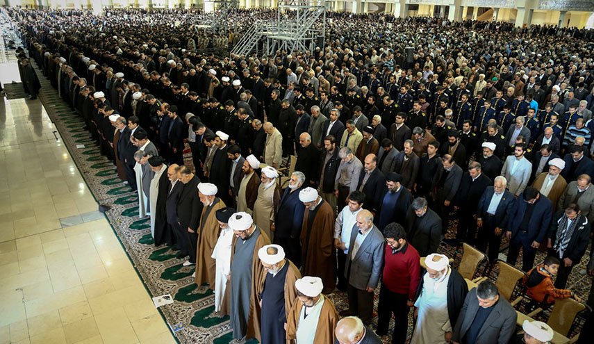 أئمة الجمعة في ايران: لن ينجح الاعداء في ايجاد التفرقة بين الشيعة والسنة