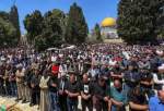 حضور ۶۰ هزار فلسطینی در نماز جمعه مسجدالاقصی