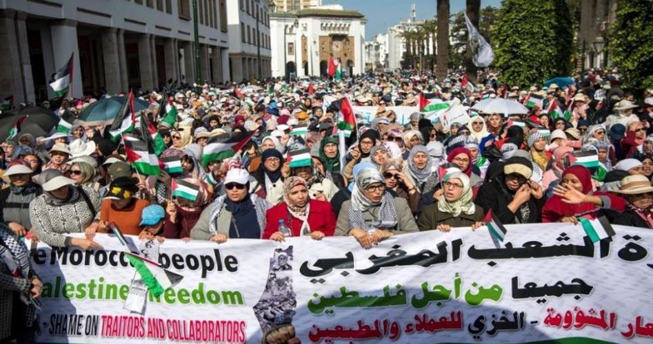 آلاف المغاربة يشاركون في "جمعة الغضب" نصرًة للأقصى ورفضًا للتطبيع