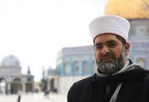 Al-Aqsa Mosque custodian says all Muslims must defend noble Mosque