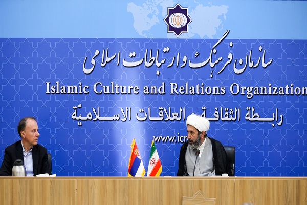 گسترش تعاملات فرهنگی با کشورهای مختلف راهبرد سازمان فرهنگ و ارتباطات اسلامی است