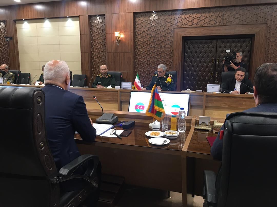 اللواء باقري يستقبل نائب رئيس الوزراء الاذربيجاني والوفد المرافق