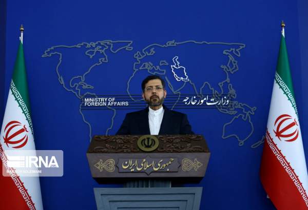 Iran slams silence of int