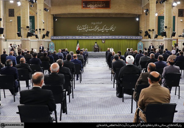 أعضاء البرلمان الايراني يلتقون قائد الثورة الاسلامية  