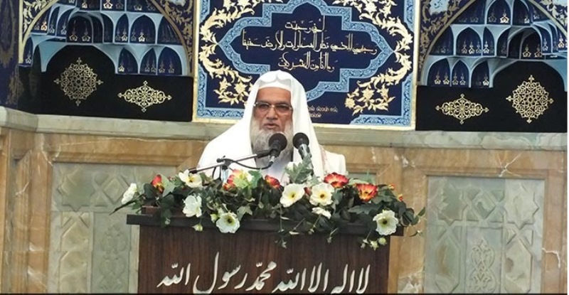 أستاذ الحديث في مدرسة "دارالعلوم" الدينية بمدينة "زاهدان" الإیرانیة،مولانا الدکتور "عبید الله بادبا"