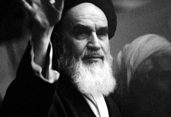 سیره نظری و عملی امام خمینی(س)؛ ایجاد، توسعه و ماندگاری "وحدت" در جامعه جهانی اسلام