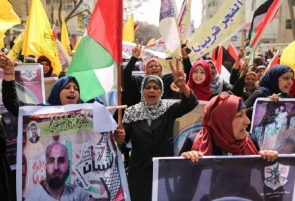ده‌ها فلسطینی خواستار آزادی اسرای اعتصاب کننده غذا شدند