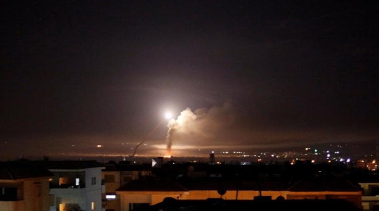 الدفاعات الجوية السورية تتصدى فجر الجمعة لعدوان إسرائيلي في جنوب دمشق