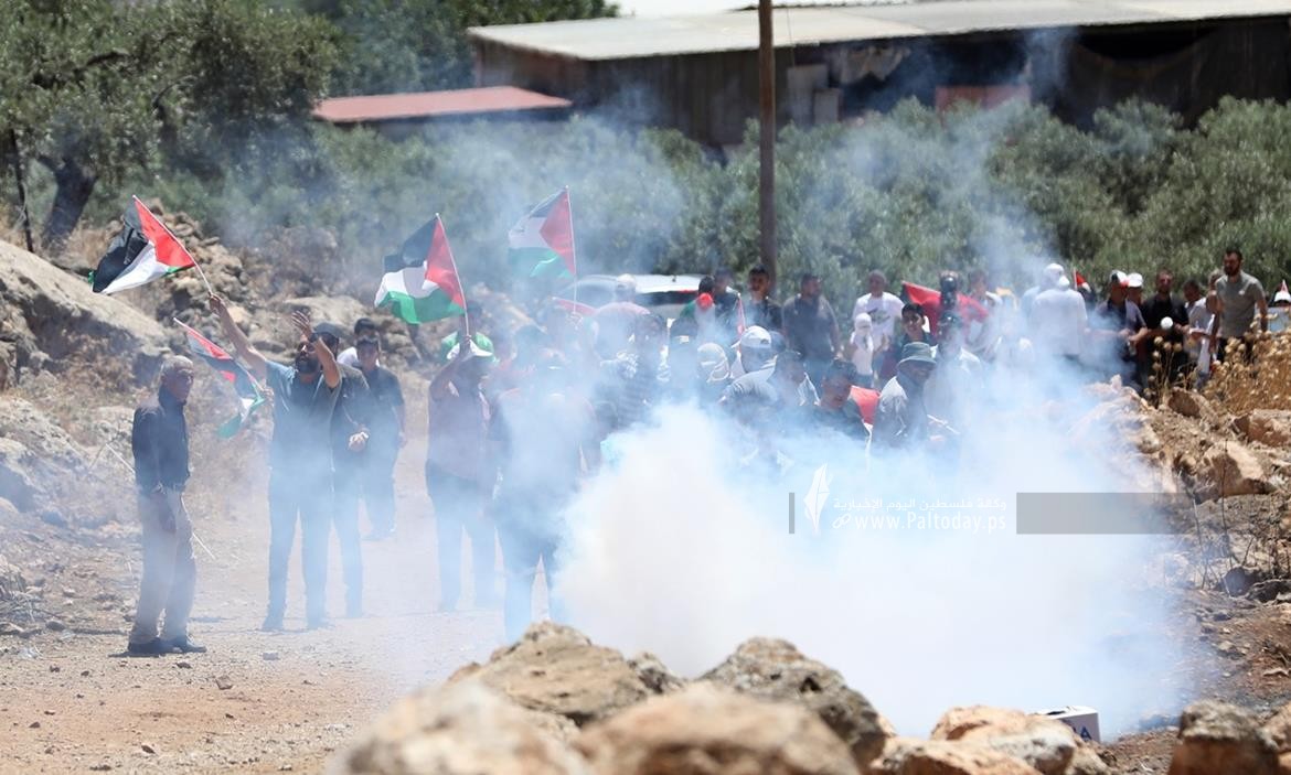 زخمی شدن دهها فلسطینی در درگیری با صهیونیستها در  بیت دجن و بیتا در نابلس  
