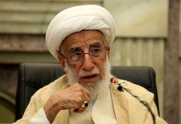 نقش شهید بهشتی در تدوین قانون اساسی بی بدیل بود