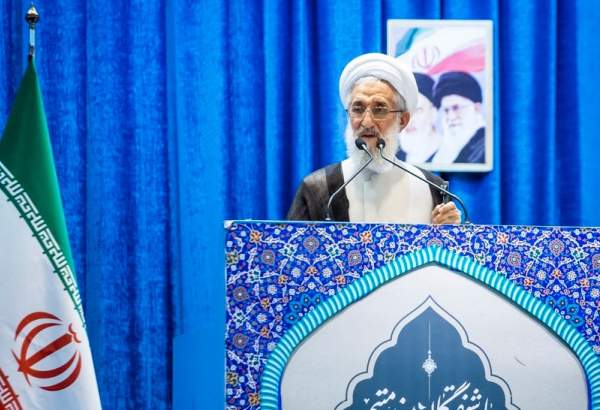 Cleric warns of efforts to westernize Iranian lifestyle