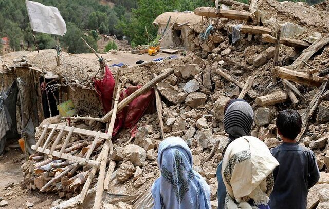 قدردانی مردم مناطق زلزله‌زده افغانستان از کمک‌های جمهوری اسلامی ایران