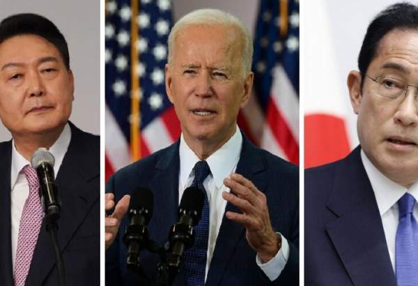 امریکہ، جاپان اور جنوبی کوریا کے رہنما سہ فریقی اجلاس کر رہے ہیں