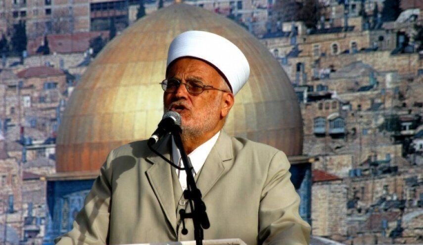 الشيخ عكرمة صبري يحذّر من استفراد الاحتلال بالأقصى وتنفيذ مخططاته بصمت