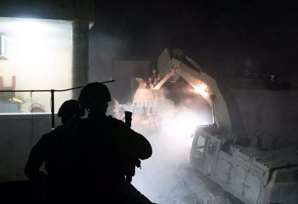 تخریب خانه دو فلسطینی به دلیل عملیات مقاومتی توسط رژیم صهیونیستی