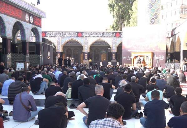 دمشق میں حضرت زینب (س) کے روضہ اقدس پر عاشورا حسینی  <img src="/images/picture_icon.png" width="13" height="13" border="0" align="top">