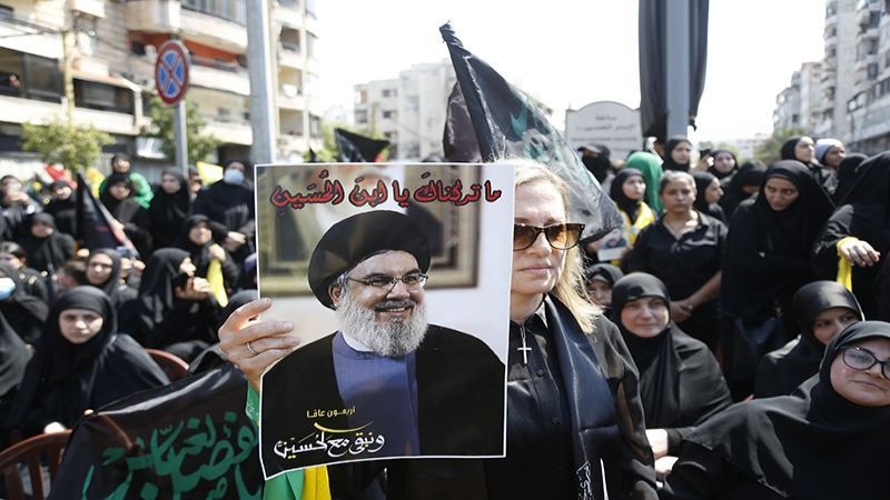 Ashura mourning procession in southern Dahieh, Beirut (photo)  <img src="/images/picture_icon.png" width="13" height="13" border="0" align="top">