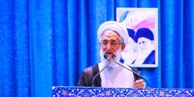 خطيب جمعة طهران: الثورة الاسلامية نسفت اسطورة "اسرائيل" التي لاتقهر
