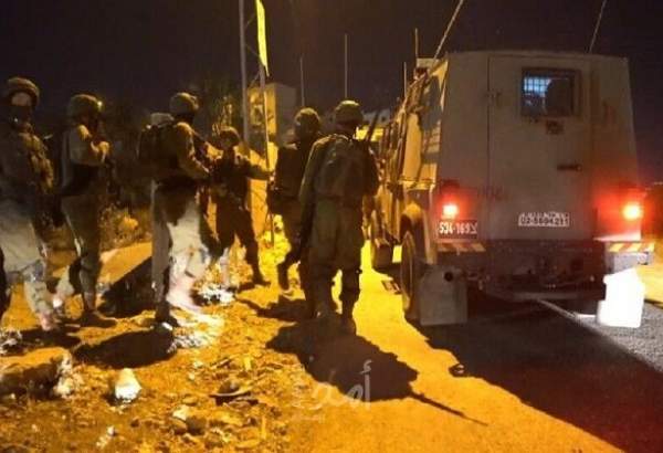Les forces du régime israélien attaquent la ville sainte d