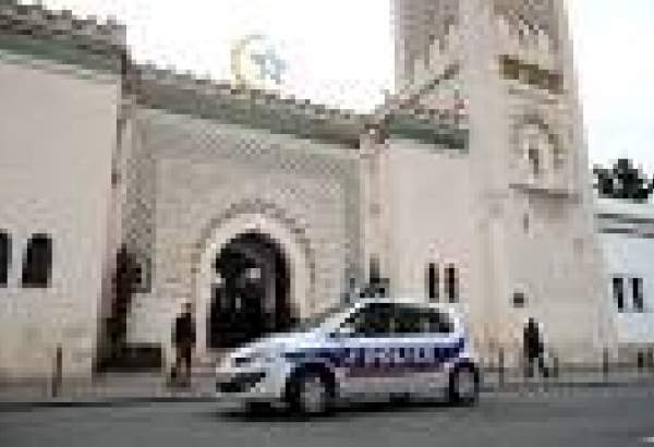 فرانس کی وزارت داخلہ کا ایک اور مسجد کو بند کرنے کی تیاریاں شروع