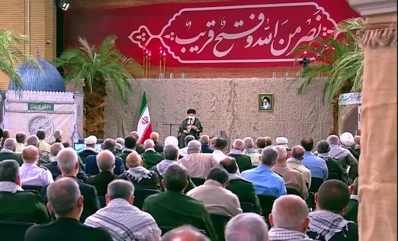 الامام الخامنئی : كان هدف صدّام من الحرب تقسيم إيران وتركيع شعبها (3)  
