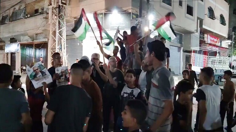شادی مردم غزه در واکنش به عملیات الخلیل