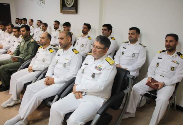 امروز نیروی دریایی ایران در آب های حیاط خلوت آمریکای جنایتکار حضوری مقتدرانه دارد