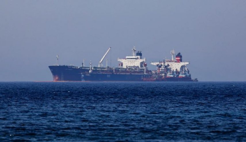 ناقلة نفط إيرانية تصل إلى ميناء بانياس السوري