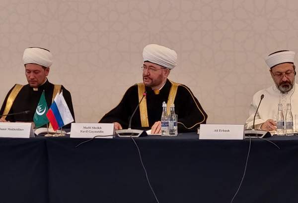 زعيم المسلمين في روسیا : المسلمون قادرون على ترسيخ العدالة في ارجاء العالم