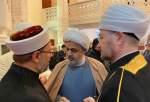 الدكتور شهرياري يلتقي مع علي ارباش والشيخ رافيل عين الدين على هامش صلاة الجمعة في موسكو  