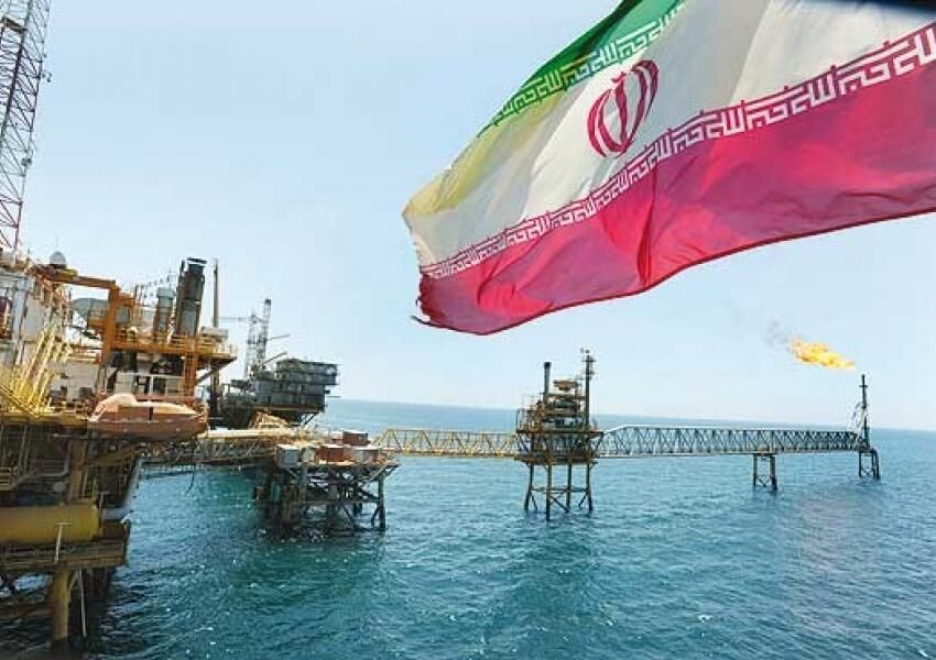 رغم ظروف الحظر .. ايران تحقق نموا قياسيا في صادرات النفط