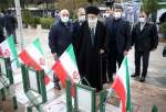 Supreme Leader visits martyrs’ cemetery in Tehran (photo)  <img src="/images/picture_icon.png" width="13" height="13" border="0" align="top">