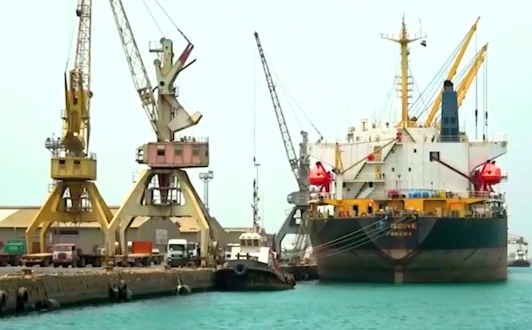 عودة الحياة إلى ميناء الحديدة اليمنية بعد حصار خانق لاكثر من 8 سنوات