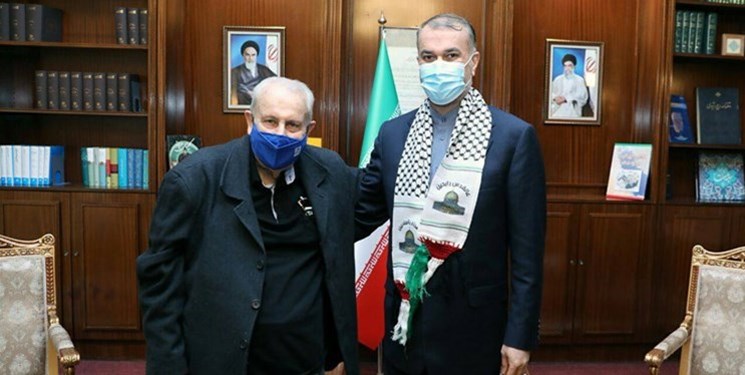 وزير الخارجية الايراني يعزي بوفاة السفير الفلسطيني السابق لدى ايران