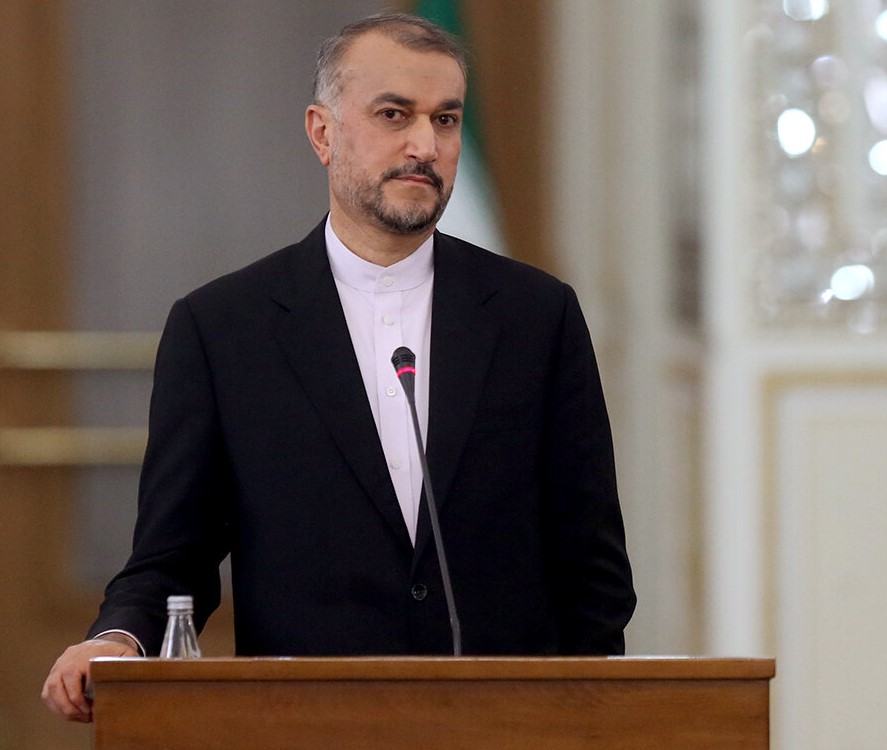 وزير الخارجية الايراني يتطلع الى استعادة العراق دوره الطبيعي والفاعل في المنطقة