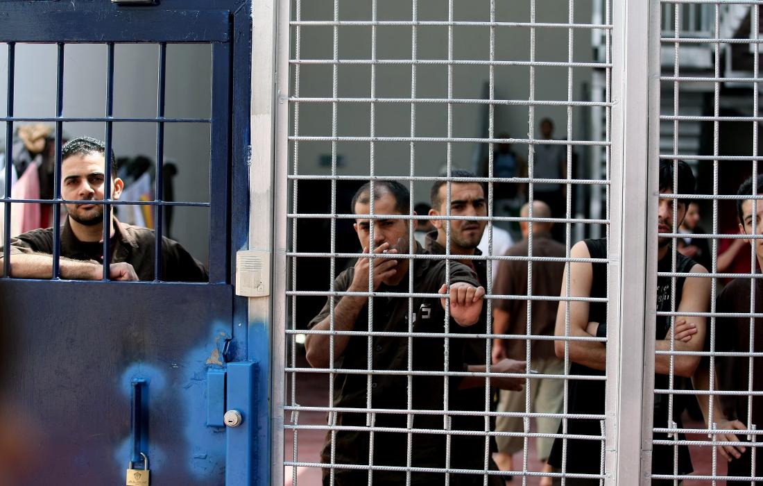 الحركة الأسيرة الفلسطينية : الإضراب عن الطعام بات خيارنا الأرجح وسيبدأ أول رمضان