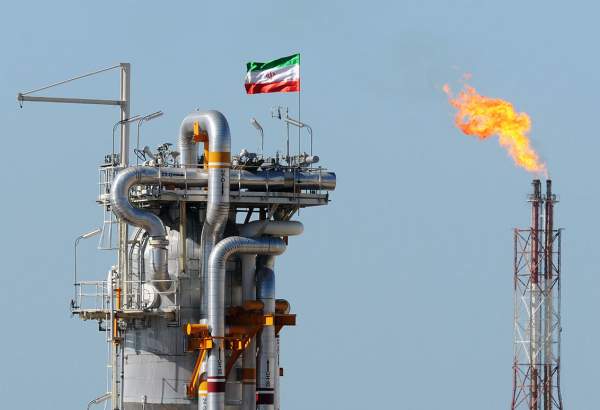 Iran inks 80-billion-dollar oil deal with foreign investors: deputy