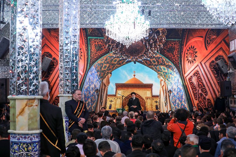 اية الله رئيسي يشارك بمراسم احياء ليلة القدر بمقام السيد صالح في شمال طهران  