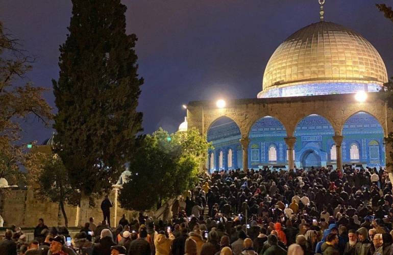 دعوات للحشد في جمعة فجر "الضفة درع القدس" بالمسجد الأقصى