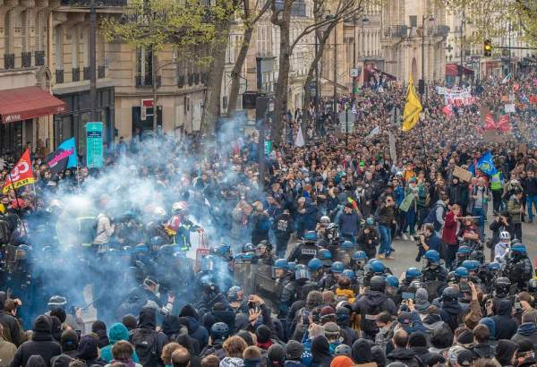 Around 380,000 people took to streets to protest pension reform in France — TV