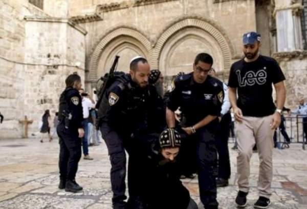 Hamas condemns Israeli forces for assaulting Christians in al-Quds