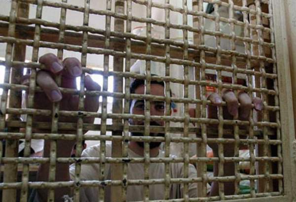Women, children among nearly 5,000 Palestinian inmates in Israeli jails: report